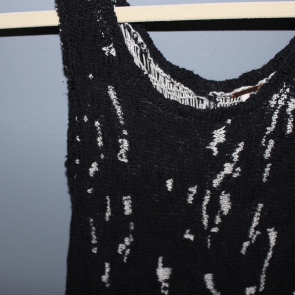Knit Tank Top - Picture 3 of 3